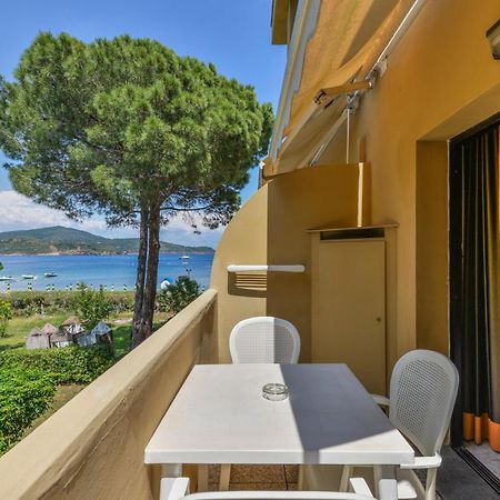 Hotel Le Acacie Каполивери Экстерьер фото